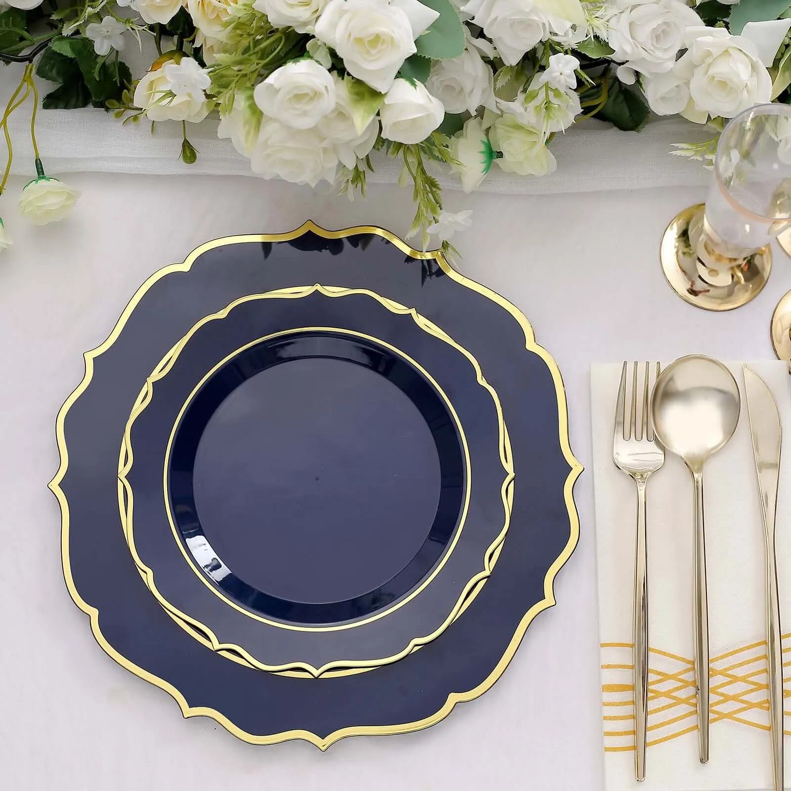 10 Pack 10" Navy Blue Plastic Dinner Plates Disposable Tableware Round With Gold Scalloped Rim