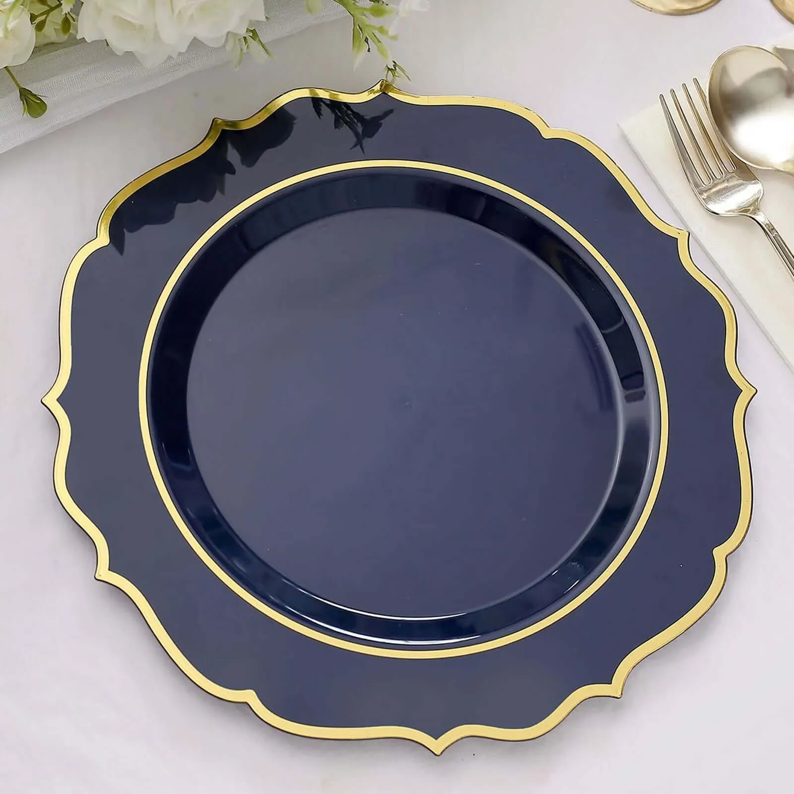 10 Pack 10" Navy Blue Plastic Dinner Plates Disposable Tableware Round With Gold Scalloped Rim