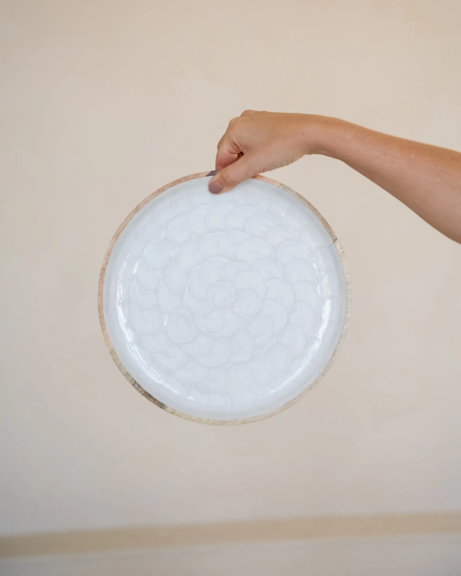 Big Plate Wooden Pearl