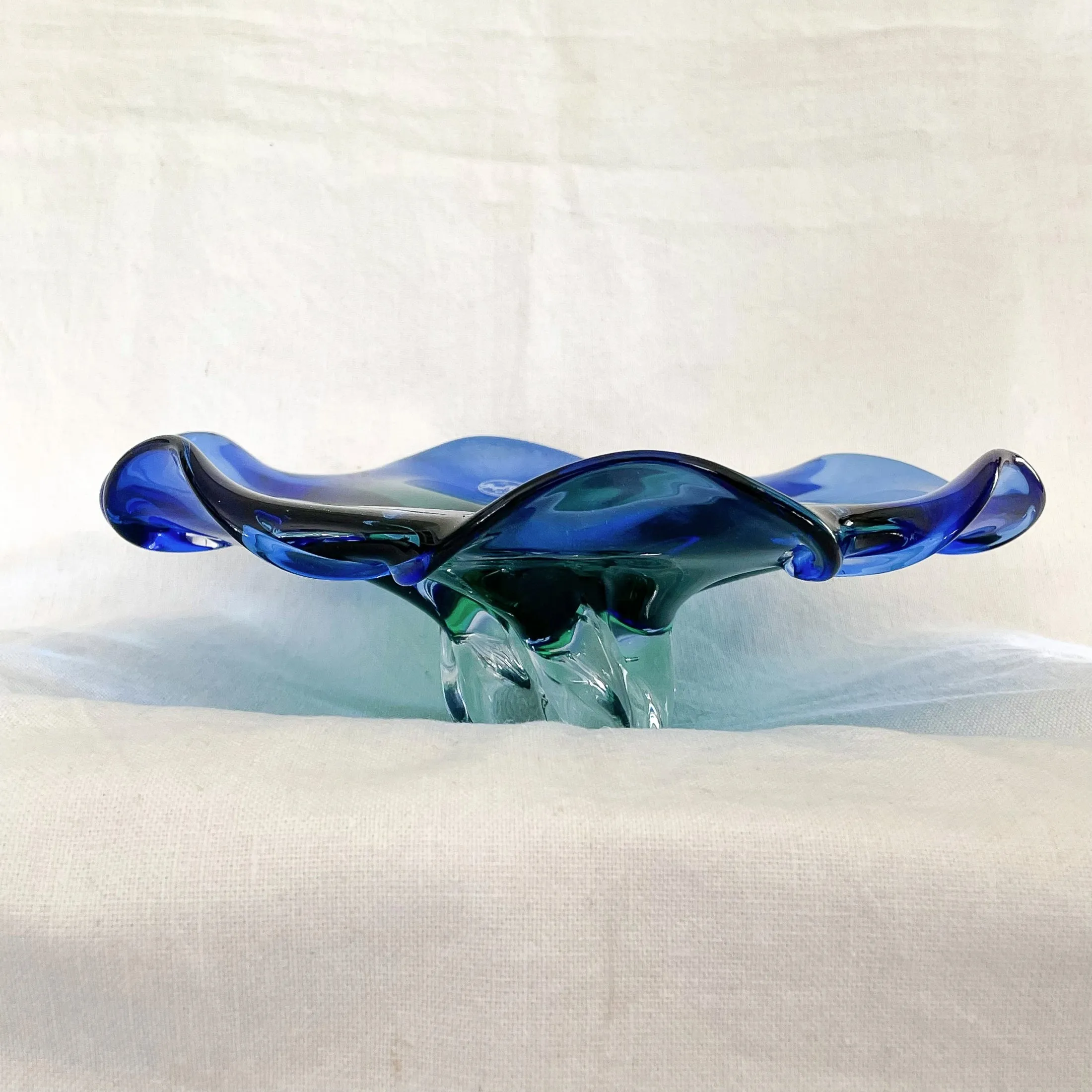 Blue/Green Art Glass Bowl/Display, Royal Gallery Made in Poland, Murano Style