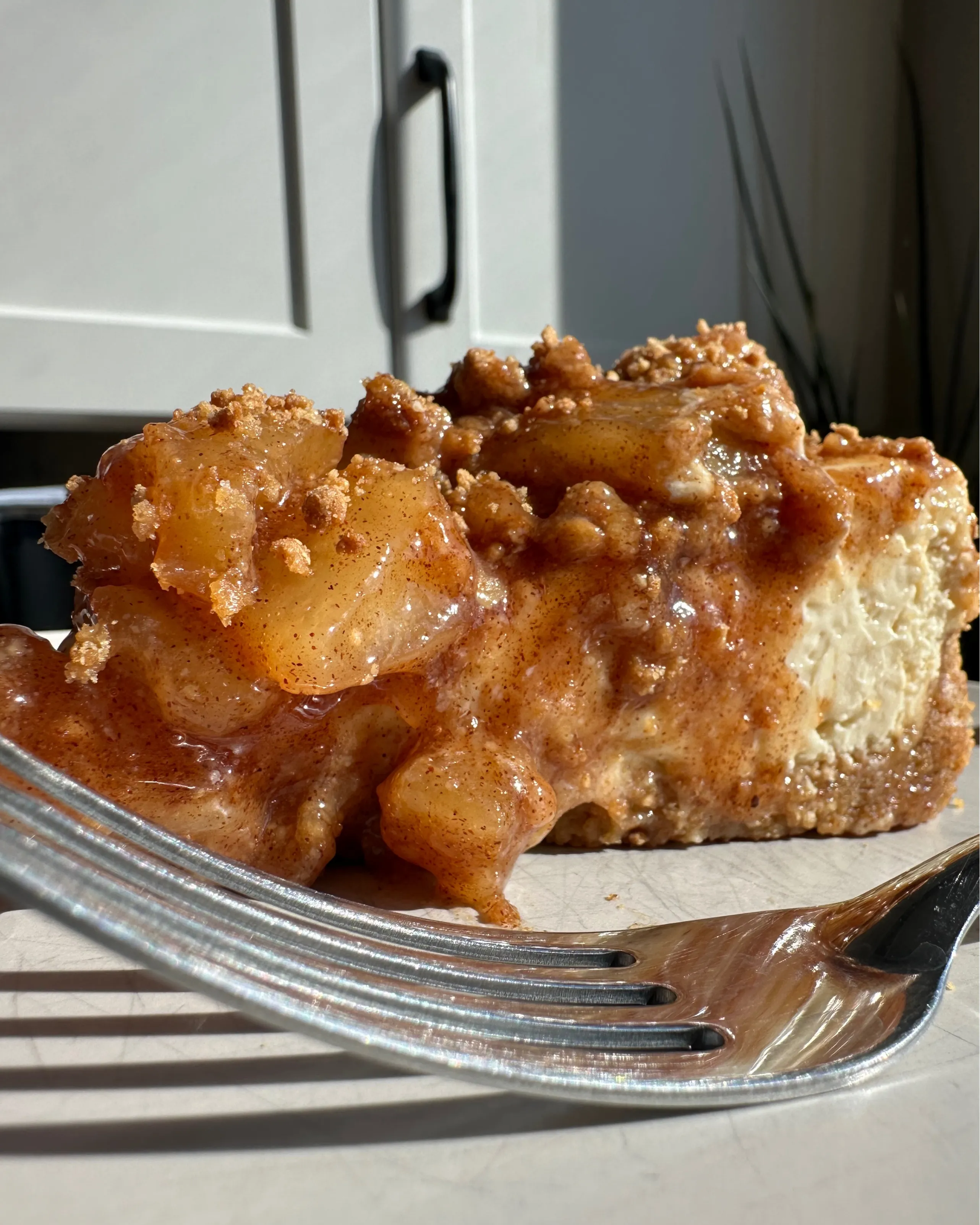 Caramel Apple Pie Cheesecake