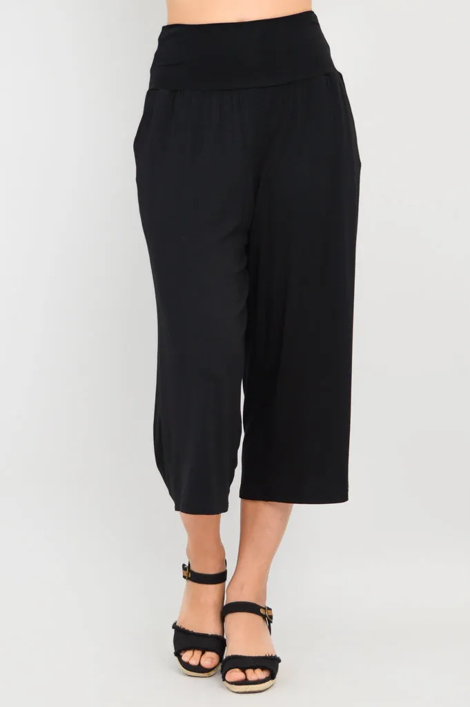 Gaylene Capri, Black, Bamboo