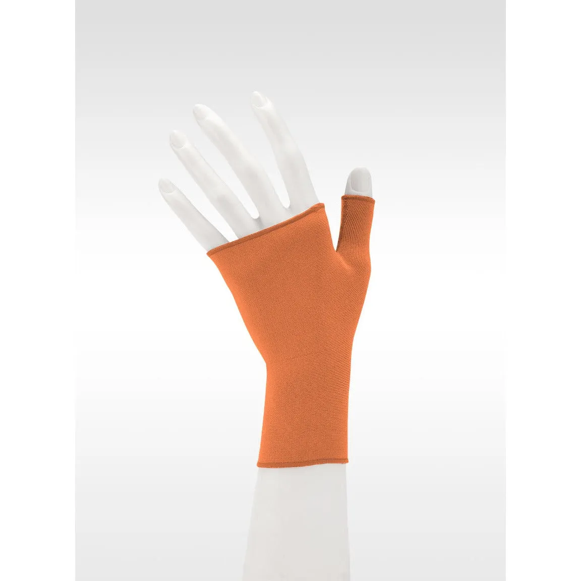 Juzo Soft Seamless Gauntlet 20-30 mmHg