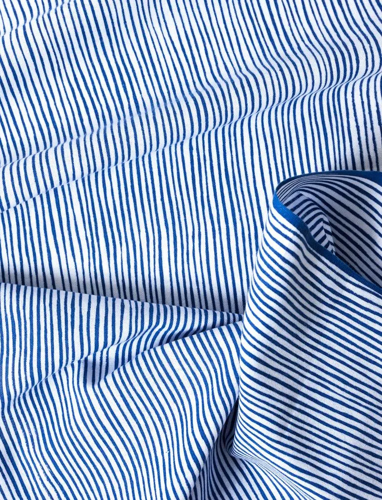 Kamawanu Tenugui - Wavy Blue Stripes